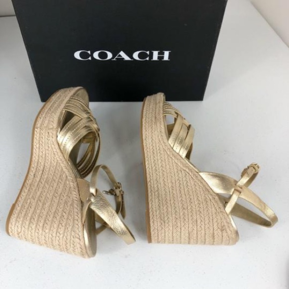 Gold Coach Wedges - Picture 3 of 7